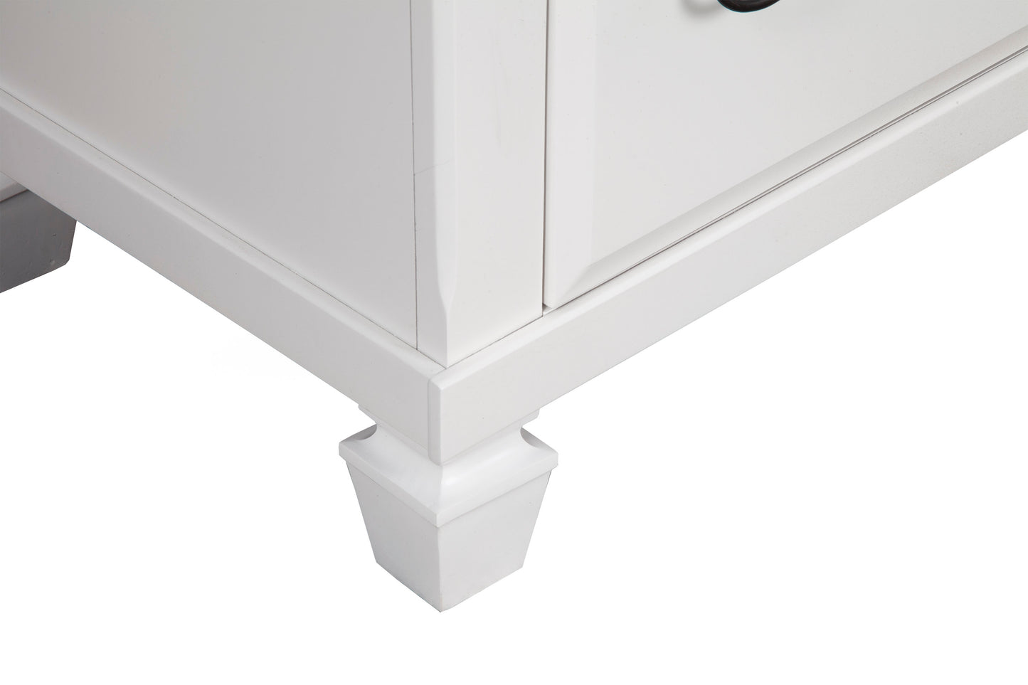 Winchester 7 Drawer Dresser, White
