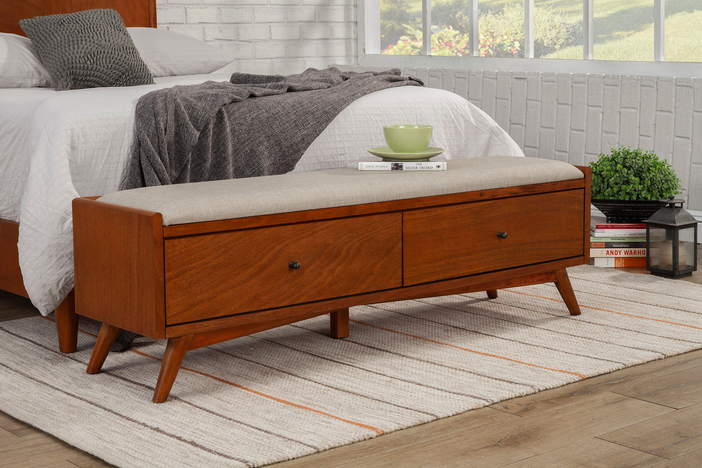 Flynn Bench, Chestnut