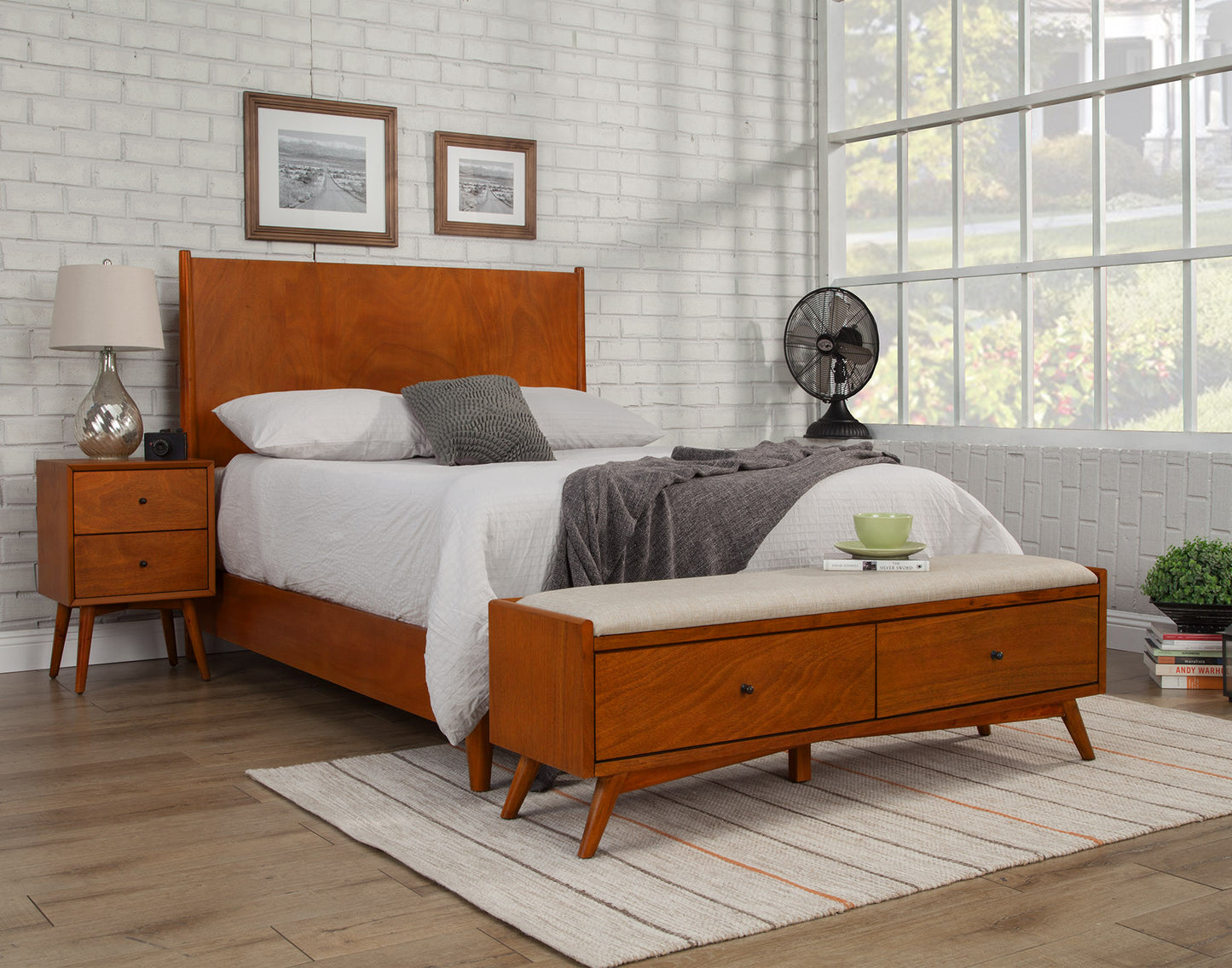 Flynn Bench, Chestnut