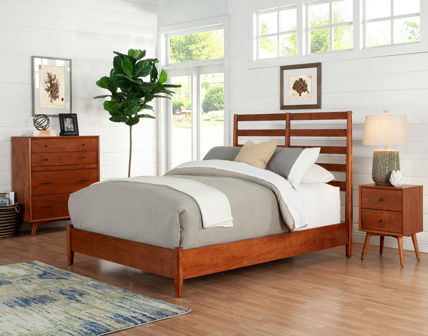 Flynn Retro Queen Bed, w/Slat Back Headboard, Chestnut