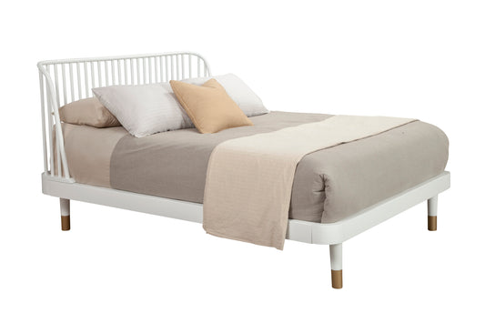 Madelyn Full Size Slat Back Platform Bed