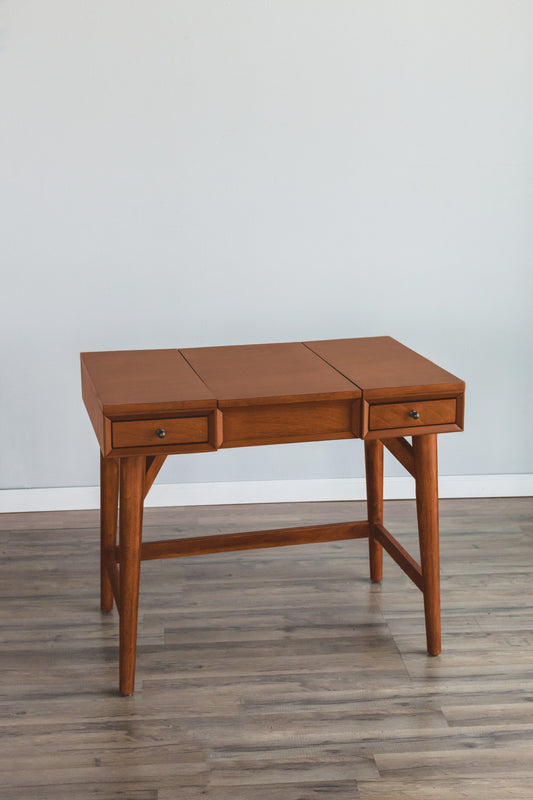 Flynn Bedroom Vanity, Chestnut