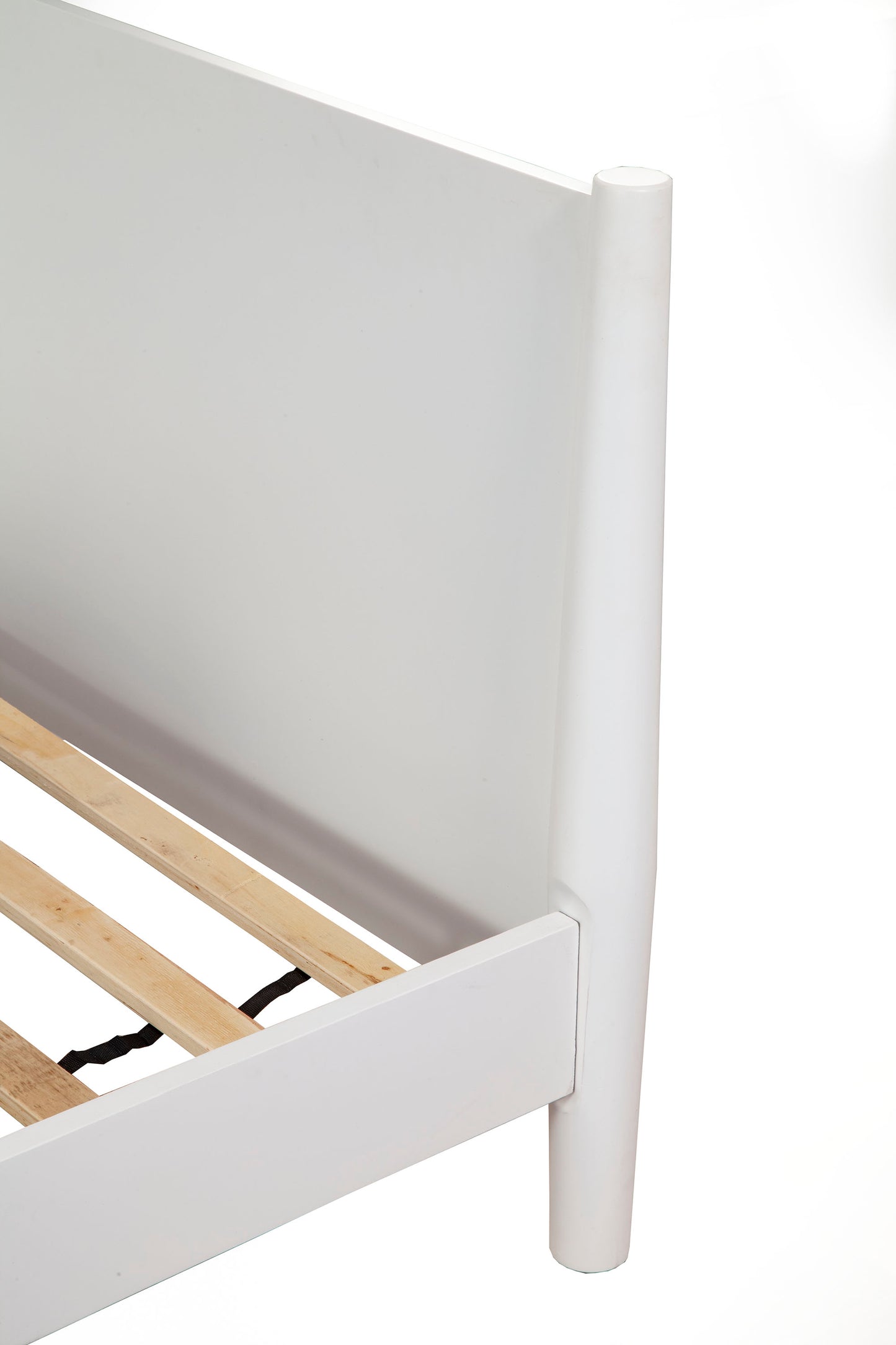 Flynn Mid Century Modern Twin Size Day Bed, White