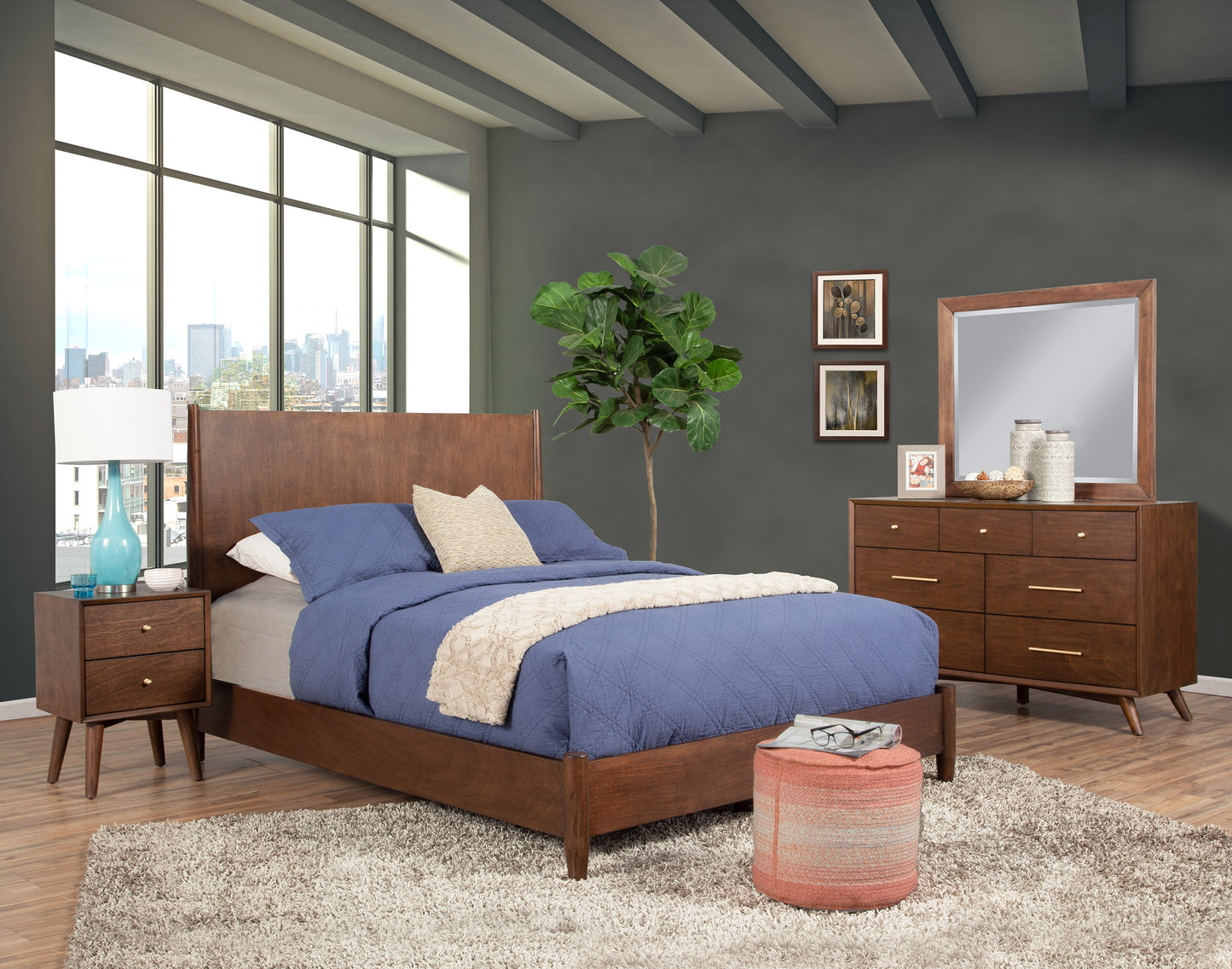 Flynn Mid Century Modern Queen Panel Bed, Walnut